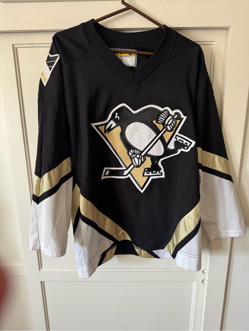 NHL Koho Adult Medium Black, White & Gold Pittsburgh Penguins Jersey
